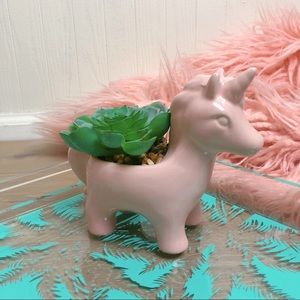 NWOT >> Pink Unicorn Planter